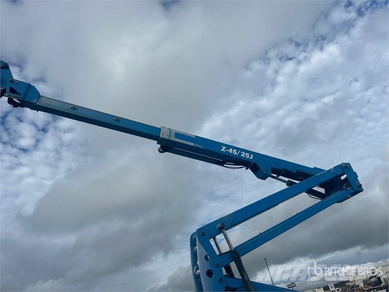 Genie Z-45/25J 2WD Electric Articulating Boom Lift Plataformas elevatórias articuladas