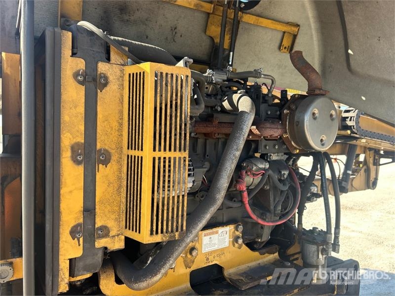 Genie Z-45/25J 4WD Diesel Articulating Boom Lift Articulated boom lifts