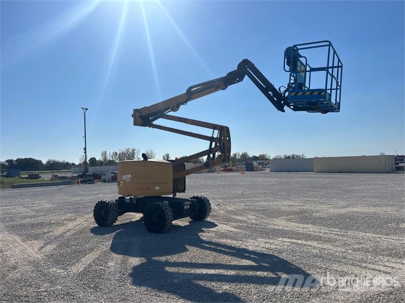 Genie Z-45/25J 4WD Diesel Articulating Boom Lift Articulated boom lifts