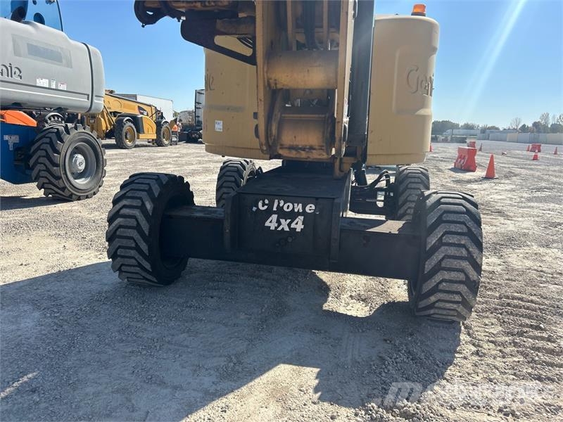 Genie Z-45/25J 4WD Diesel Articulating Boom Lift Articulated boom lifts