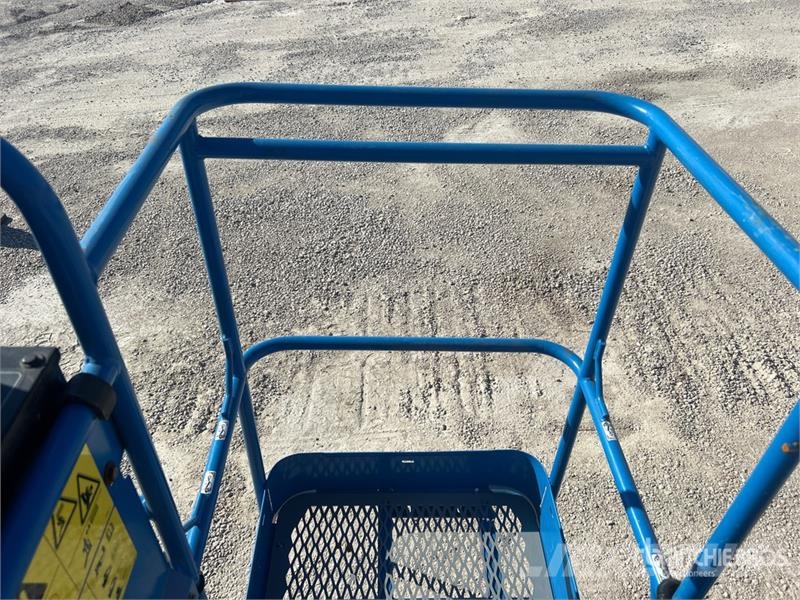 Genie Z-45/25J 4WD Diesel Articulating Boom Lift Articulated boom lifts