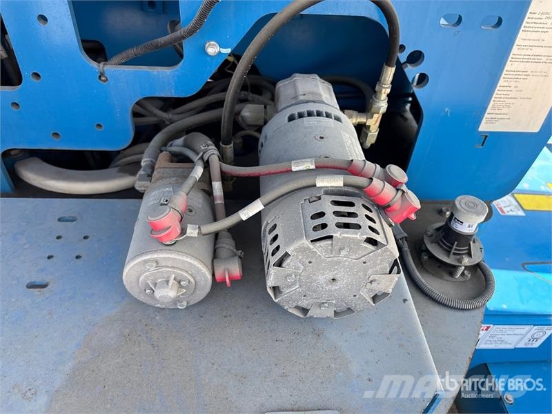 Genie Z-45/25J 4WD Electric Articulating Boom Lift 曲臂高空工作平台