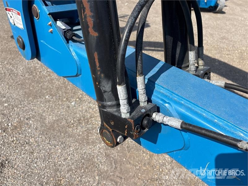Genie Z-45/25J 4WD Electric Articulating Boom Lift 曲臂高空工作平台