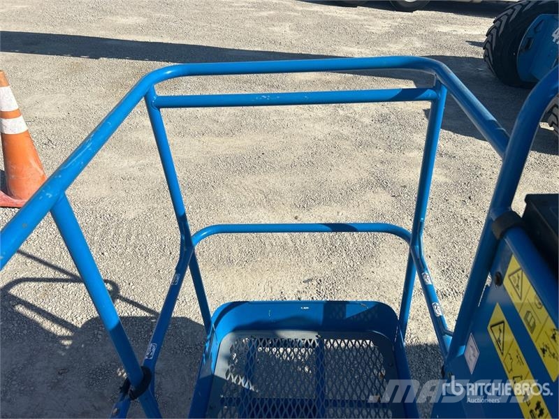 Genie Z-45 IC 4WD Diesel Articulating Boom Lift Kuukulkijat