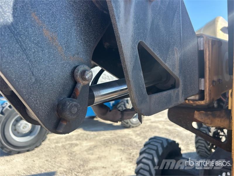 Genie Z-45 IC 4WD Diesel Articulating Boom Lift Kuukulkijat