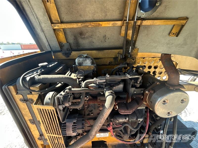 Genie Z-45 IC 4WD Diesel Articulating Boom Lift Kuukulkijat