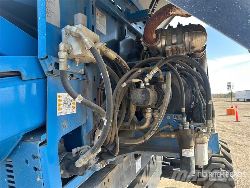 Genie Z-62/40J 4WD Diesel Articulating Boom Lift Articulated boom lifts