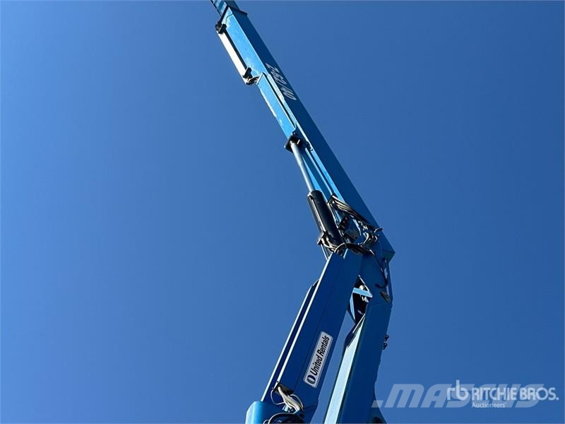 Genie Z-62/40J 4WD Diesel Articulating Boom Lift Articulated boom lifts