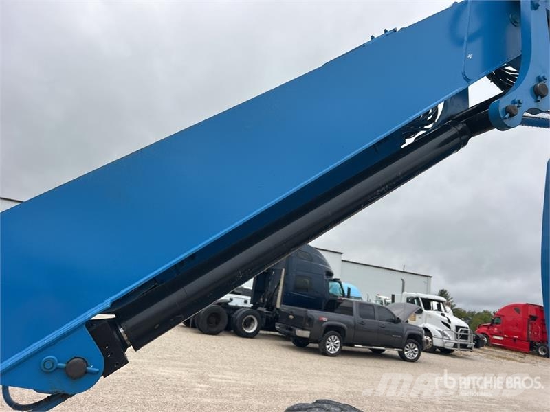 Genie Z135 4WD Diesel Articulating Boom Lift Zglobne dvižne ploščadi