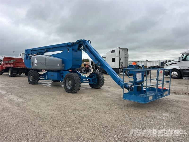 Genie Z135 4WD Diesel Articulating Boom Lift Zglobne dvižne ploščadi