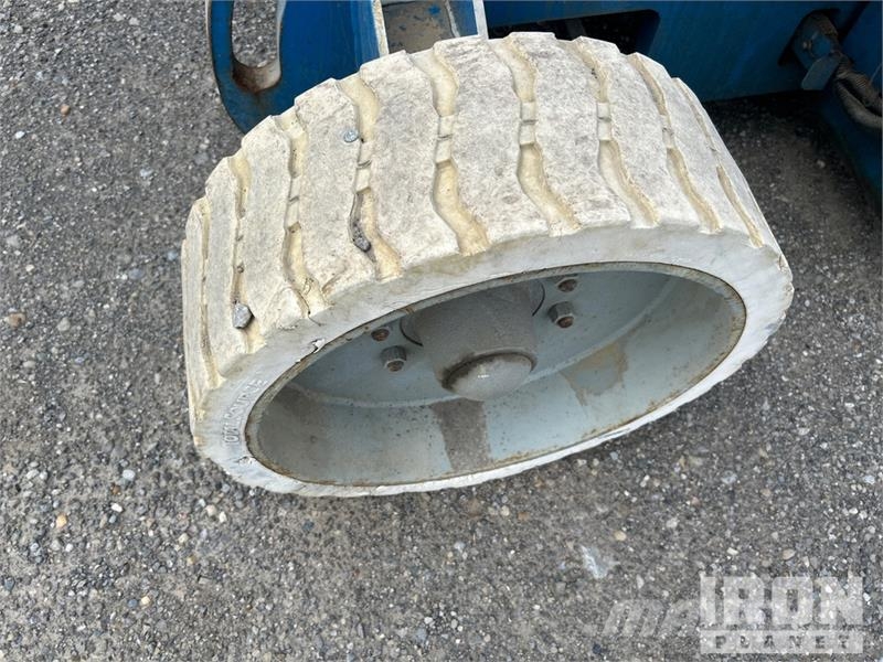 Genie Z34/22N 2WD Electric Articulating Boom Lift Zglobne dvižne ploščadi