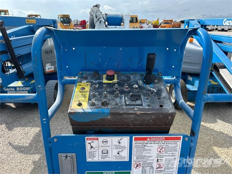 Genie Z34/22N 2WD Electric Articulating Boom Lift Zglobne dvižne ploščadi