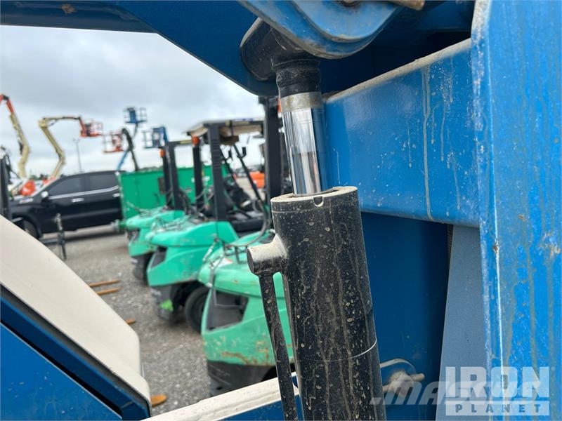 Genie Z34/22N 2WD Electric Articulating Boom Lift Zglobne dvižne ploščadi