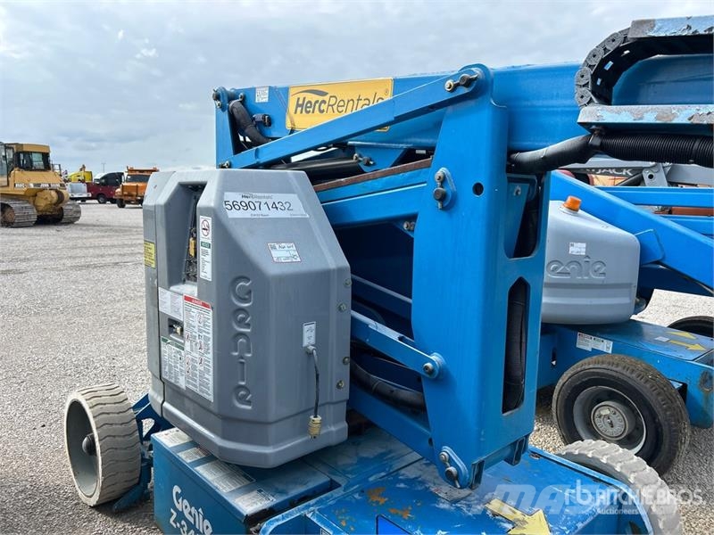 Genie Z34/22N 2WD Electric Articulating Boom Lift Zglobne dvižne ploščadi