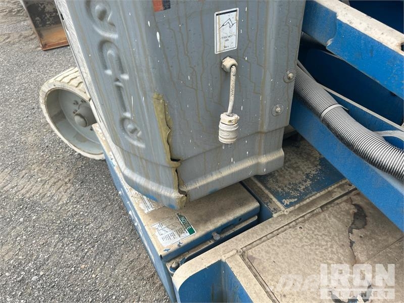 Genie Z34/22N 2WD Electric Articulating Boom Lift Zglobne dvižne ploščadi