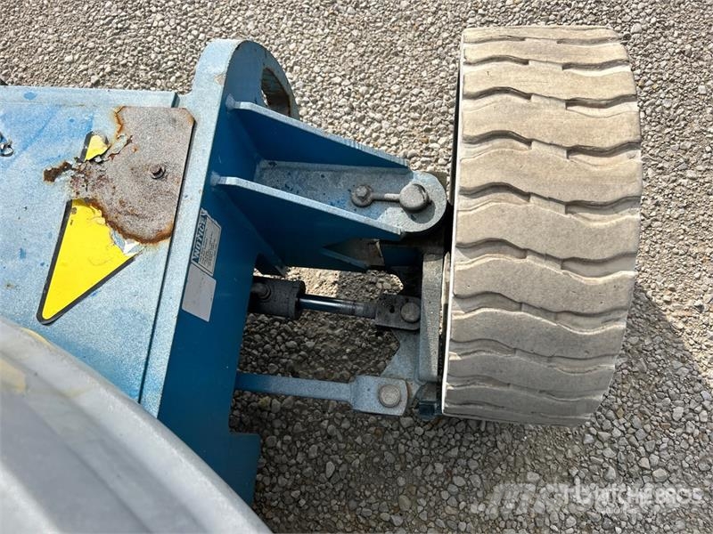 Genie Z34/22N 2WD Electric Articulating Boom Lift Zglobne dvižne ploščadi