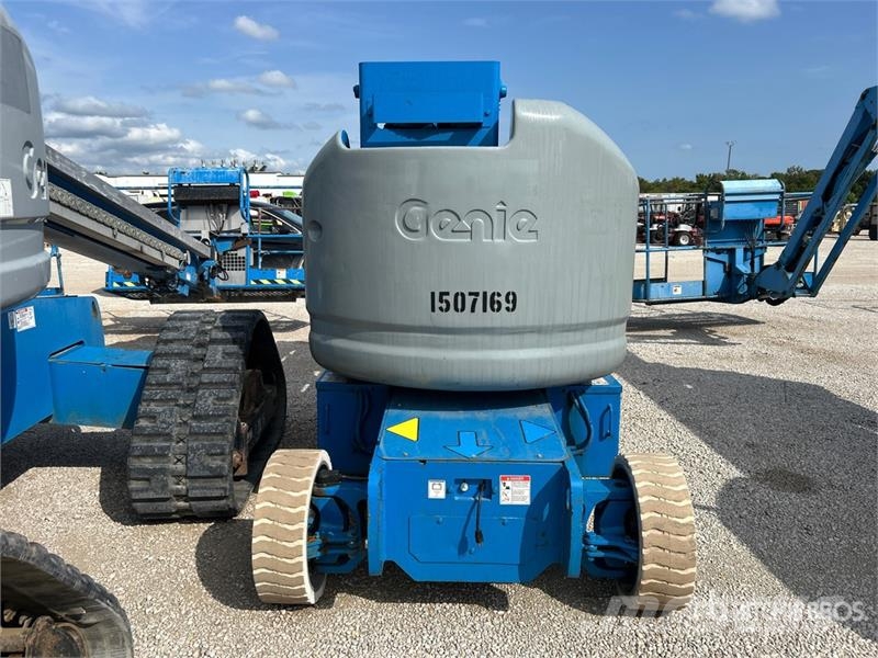 Genie Z40/23N RJ 2WD Electric Articulating Boom Lift Zglobne dvižne ploščadi