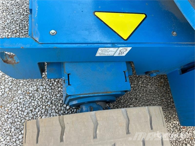 Genie Z40/23N RJ 2WD Electric Articulating Boom Lift Zglobne dvižne ploščadi