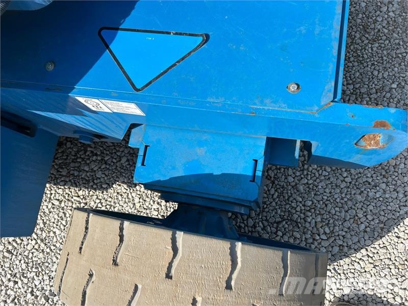 Genie Z40/23N RJ 2WD Electric Articulating Boom Lift Zglobne dvižne ploščadi