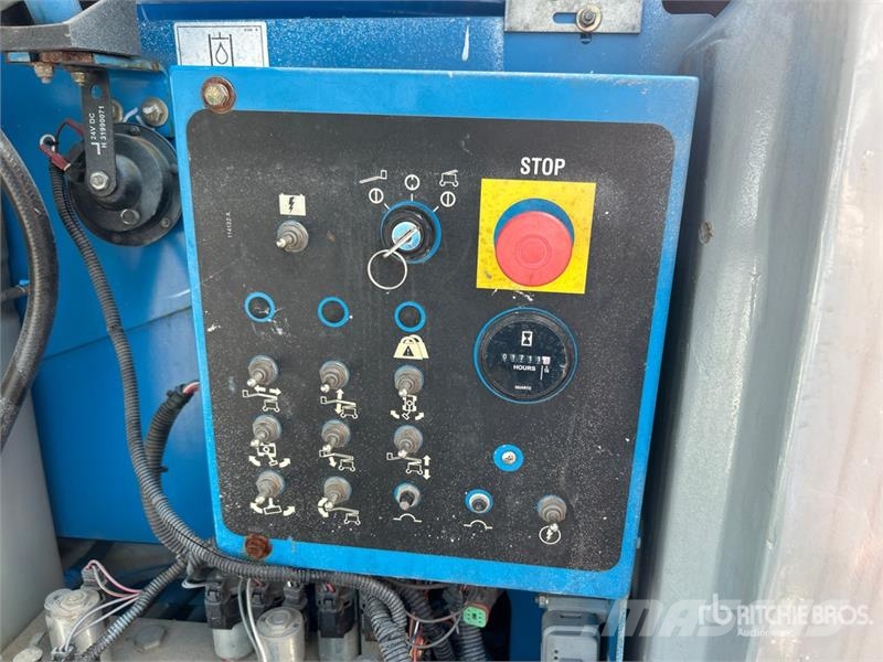 Genie Z40/23N RJ 2WD Electric Articulating Boom Lift Zglobne dvižne ploščadi