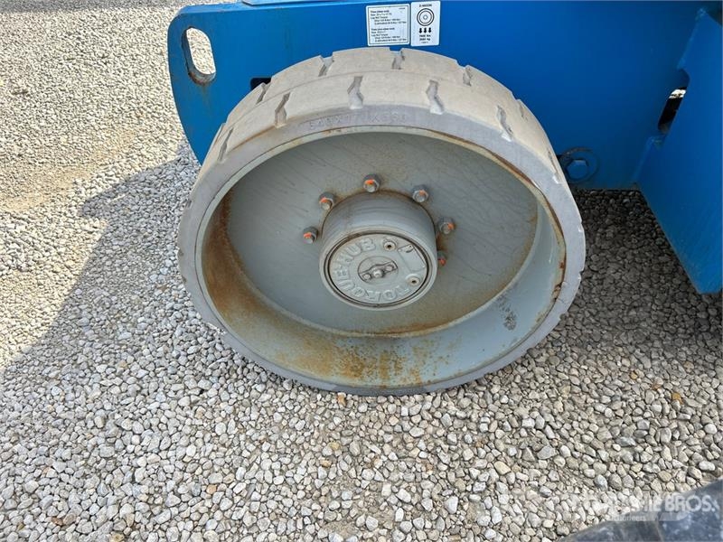 Genie Z40/23N RJ 2WD Electric Articulating Boom Lift Zglobne dvižne ploščadi
