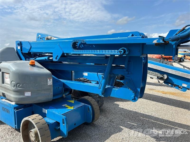 Genie Z40/23N RJ 2WD Electric Articulating Boom Lift Zglobne dvižne ploščadi