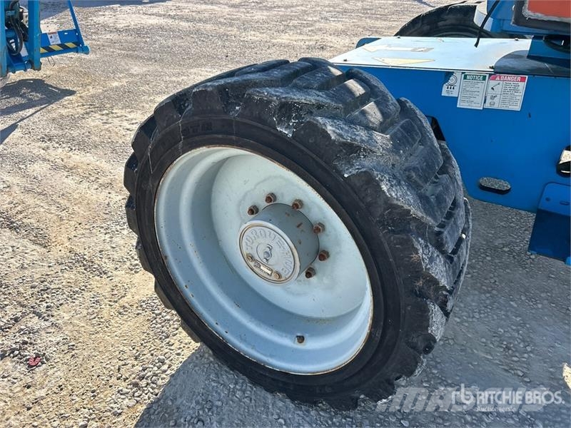 Genie Z45/25 4WD Dual Fuel Articulating Boom Lift Articulated boom lifts