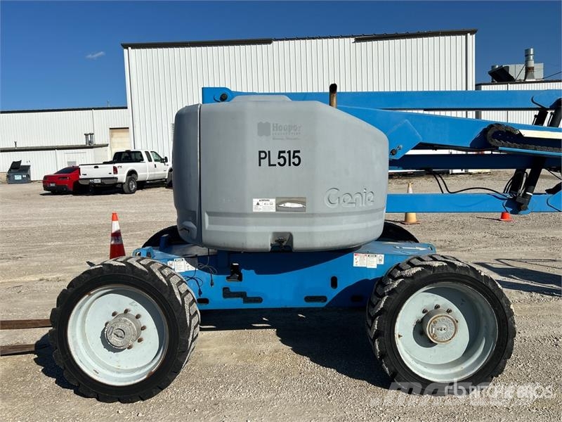 Genie Z45/25 4WD Dual Fuel Articulating Boom Lift Articulated boom lifts