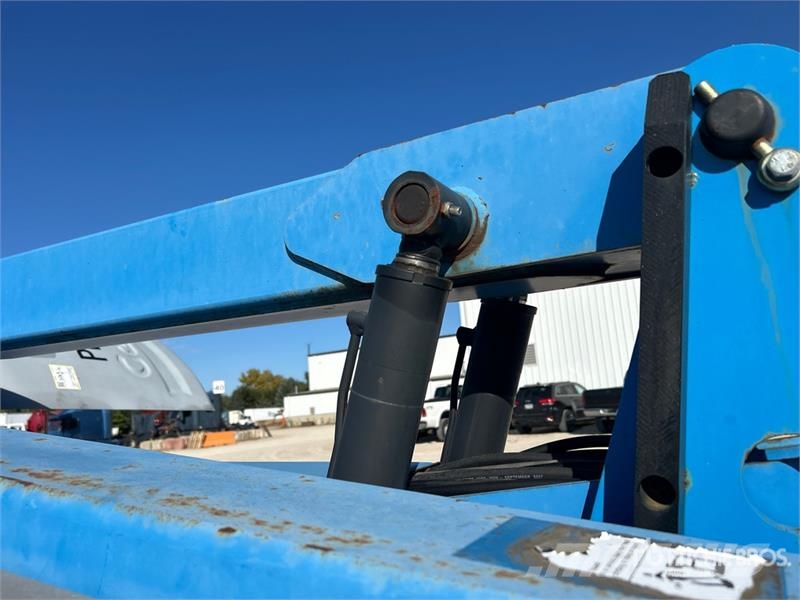 Genie Z45/25 4WD Dual Fuel Articulating Boom Lift Articulated boom lifts