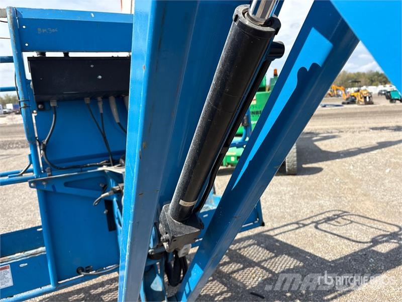 Genie Z45/25 4WD Electric Articulating Boom Lift رافعات سلة مفصلية