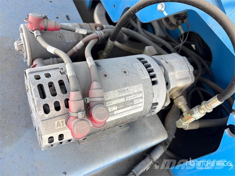 Genie Z45/25 4WD Electric Articulating Boom Lift رافعات سلة مفصلية