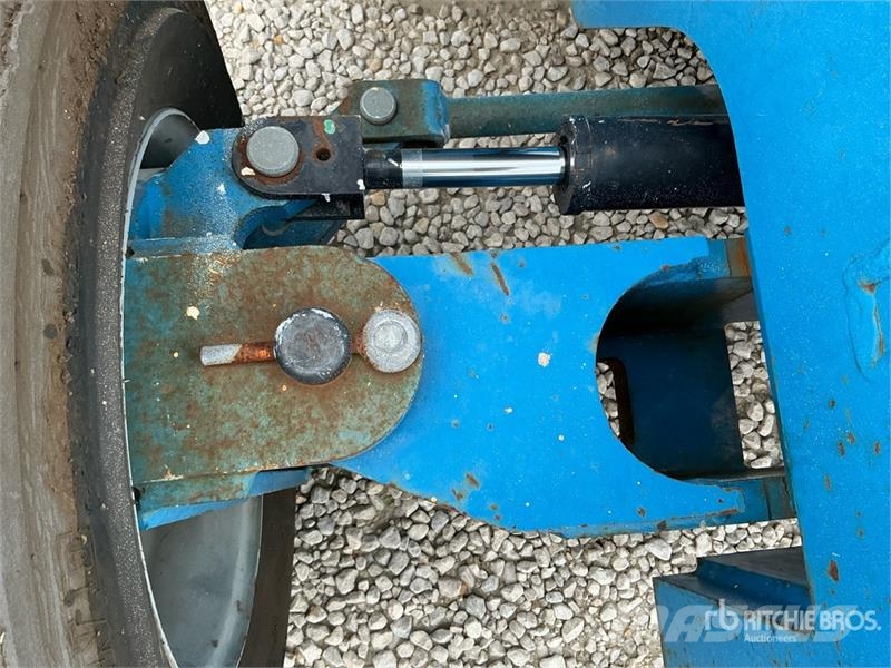 Genie Z45/25 Electric Articulating Boom Lift ブームリフト 屈伸型