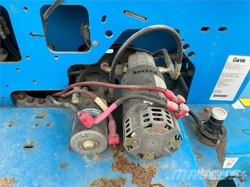 Genie Z45/25 Electric Articulating Boom Lift ブームリフト 屈伸型