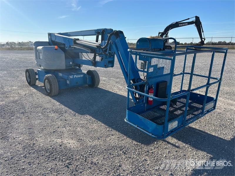 Genie Z4525J 2WD Electric Articulating Boom Lift Коленчатые подъемники