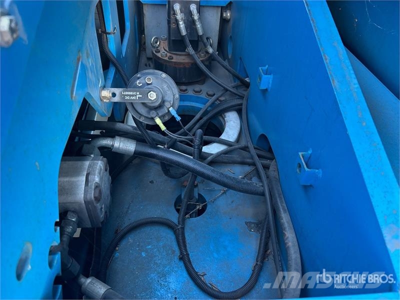 Genie Z4525J 2WD Electric Articulating Boom Lift Коленчатые подъемники