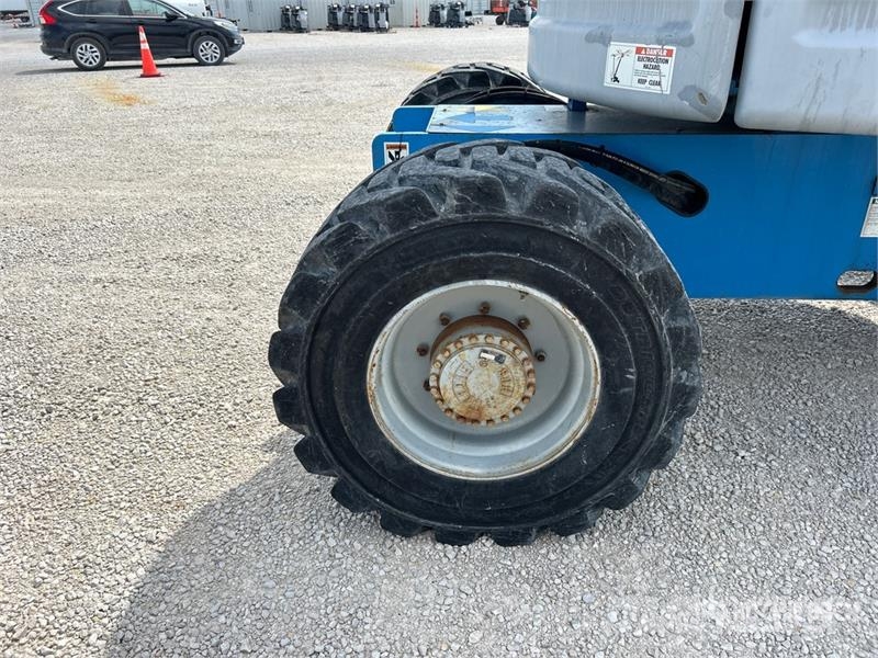Genie Z6034 4WD Diesel Articulating Boom Lift Piattaforme a braccio articolato