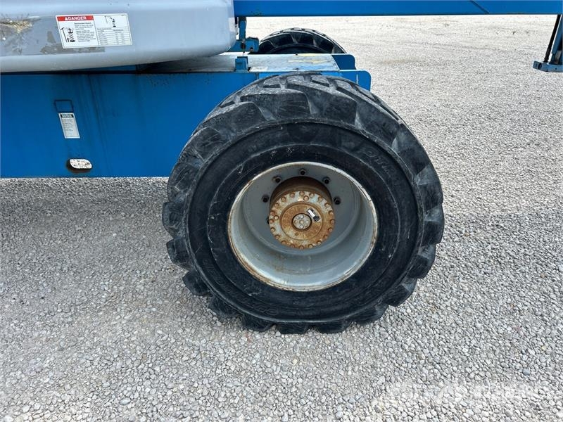 Genie Z6034 4WD Diesel Articulating Boom Lift Piattaforme a braccio articolato