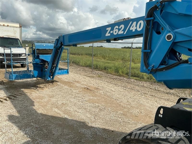 Genie Z62-40 4WD Dual Fuel Articulating Boom Lift 曲臂高空工作平台