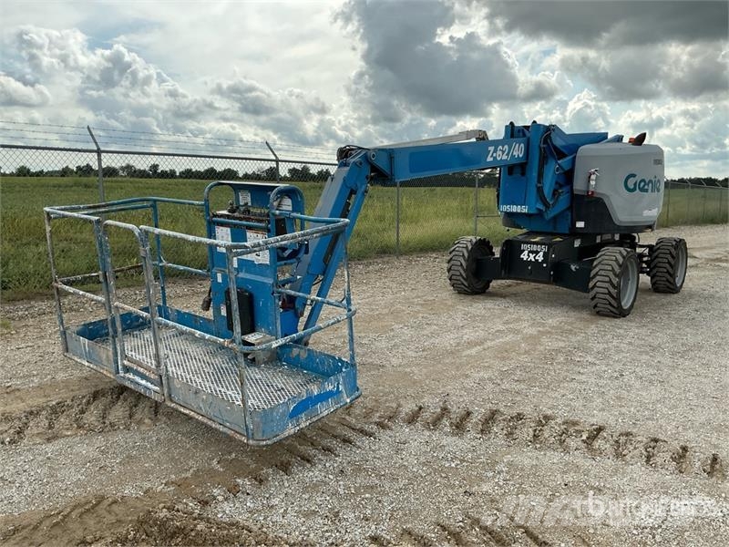 Genie Z62-40 4WD Dual Fuel Articulating Boom Lift 曲臂高空工作平台
