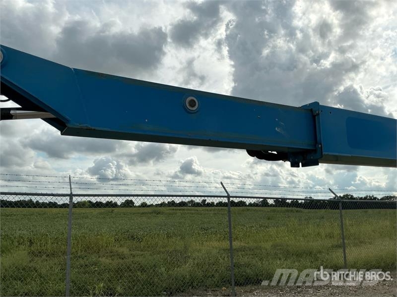 Genie Z62-40 4WD Dual Fuel Articulating Boom Lift 曲臂高空工作平台