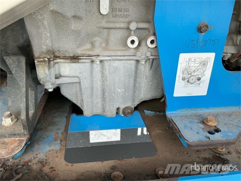 Genie Z62-40 4WD Dual Fuel Articulating Boom Lift 曲臂高空工作平台