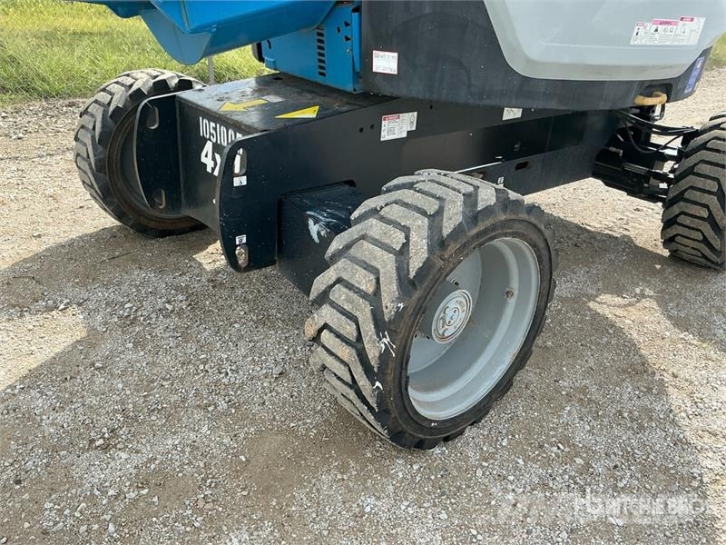 Genie Z62-40 4WD Dual Fuel Articulating Boom Lift 曲臂高空工作平台