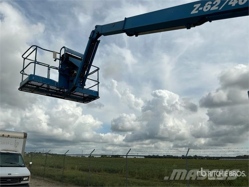 Genie Z62-40 4WD Dual Fuel Articulating Boom Lift 曲臂高空工作平台