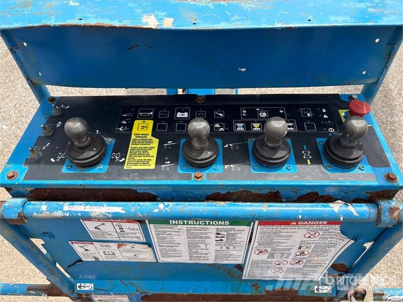 Purchase Genie Z80/60 articulated boom lifts, Bid & Buy on Auction