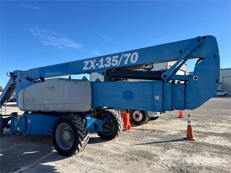 Genie ZX-135/70 4WD Diesel Articulating Boom Lift Plataformas elevatórias articuladas