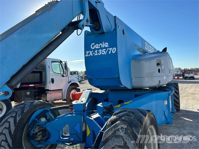 Genie ZX-135/70 4WD Diesel Articulating Boom Lift Plataformas elevatórias articuladas