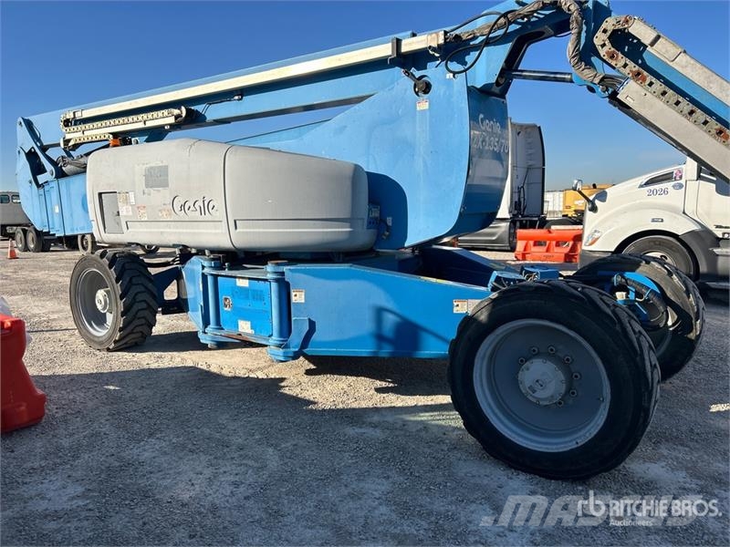 Genie ZX-135/70 4WD Diesel Articulating Boom Lift Plataformas elevatórias articuladas