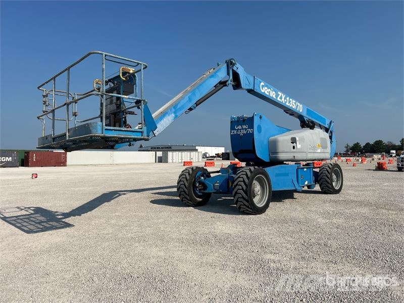 LBJ出品 Purchase Genie ZX135/70 articulated boom lifts, Bid & Buy on