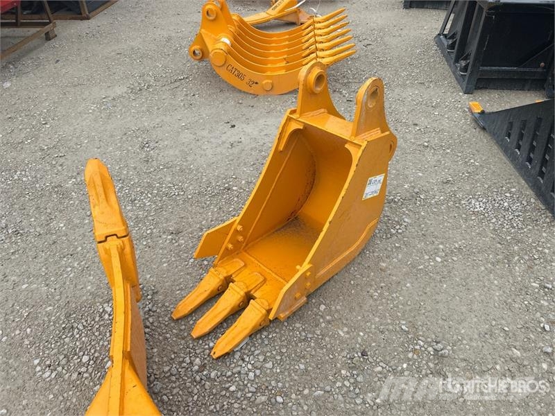  GIYI 12 in Excavator Bucket - Fits Cat 305 (Unused دلاء