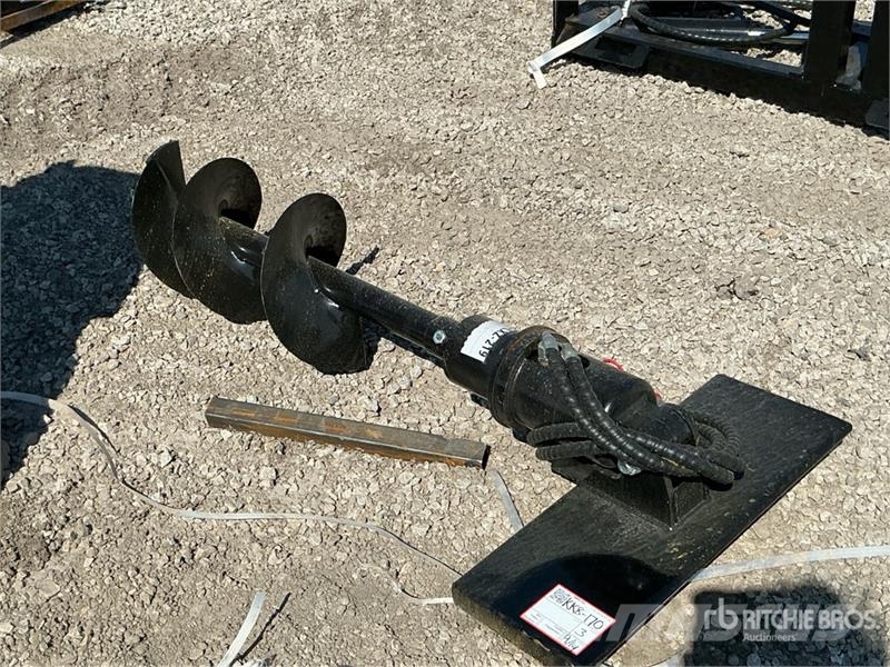 GIYI 12 in Mini Skid Steer Auger (Unused) 드릴